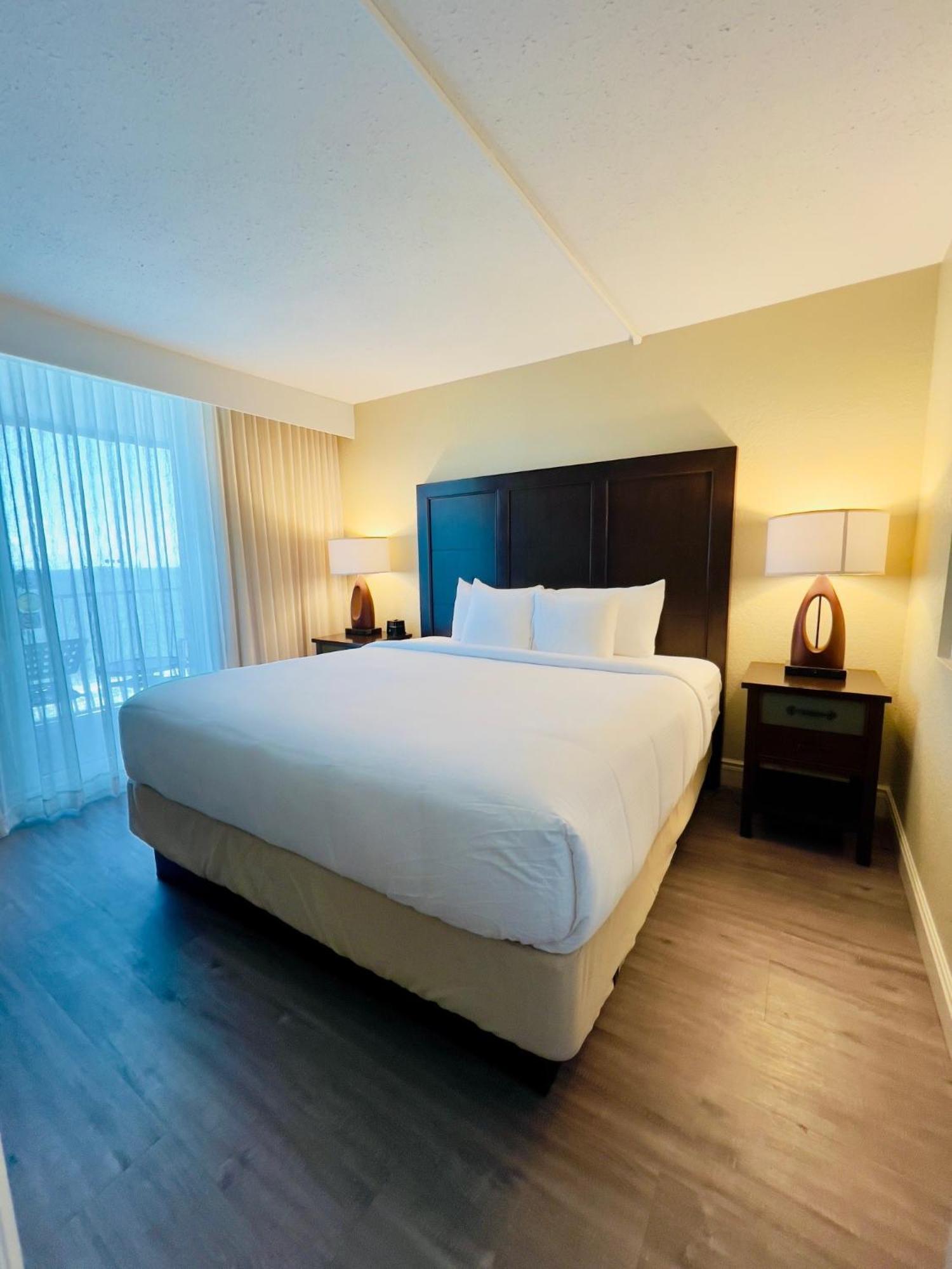 Bluegreen Vacations Casa Del Mar 오먼드 비치 외부 사진